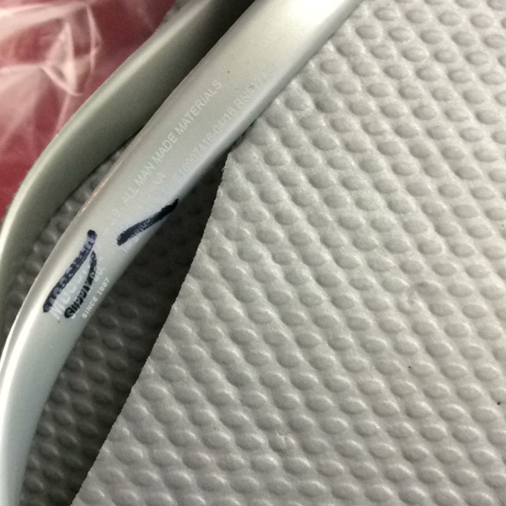 Mossimo flip flops lot of 3 size small 6/7 - Picture 6 of 6